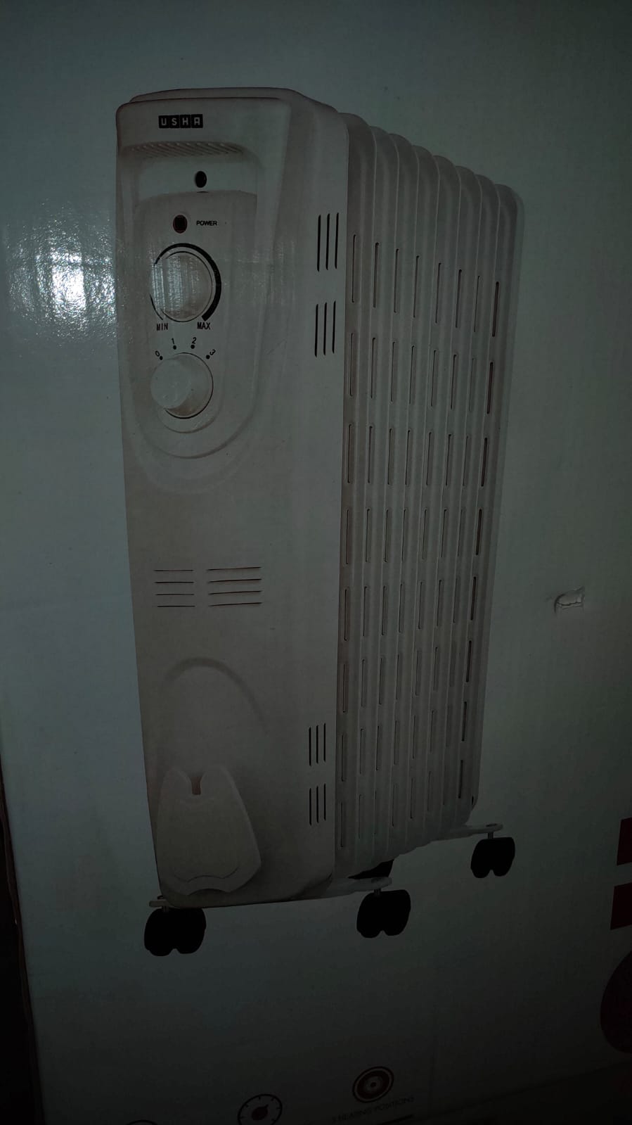 Usha OFR 3809 2000W Oil Filled Radiator Heater – 9 Fins, Adjustable Thermostat, Overheat & Tip-Over Protection