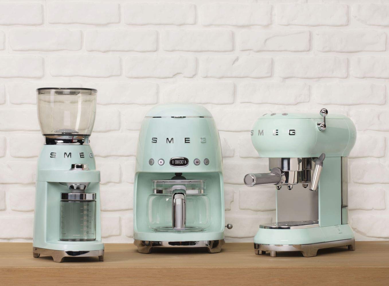 Smeg DCF02PGEU Coffee Machine - 11+ - Filter Coffee Machine Drip Coffee Machine Pastel Green 50's Style Aesthetic  Mahajan Electronics Online