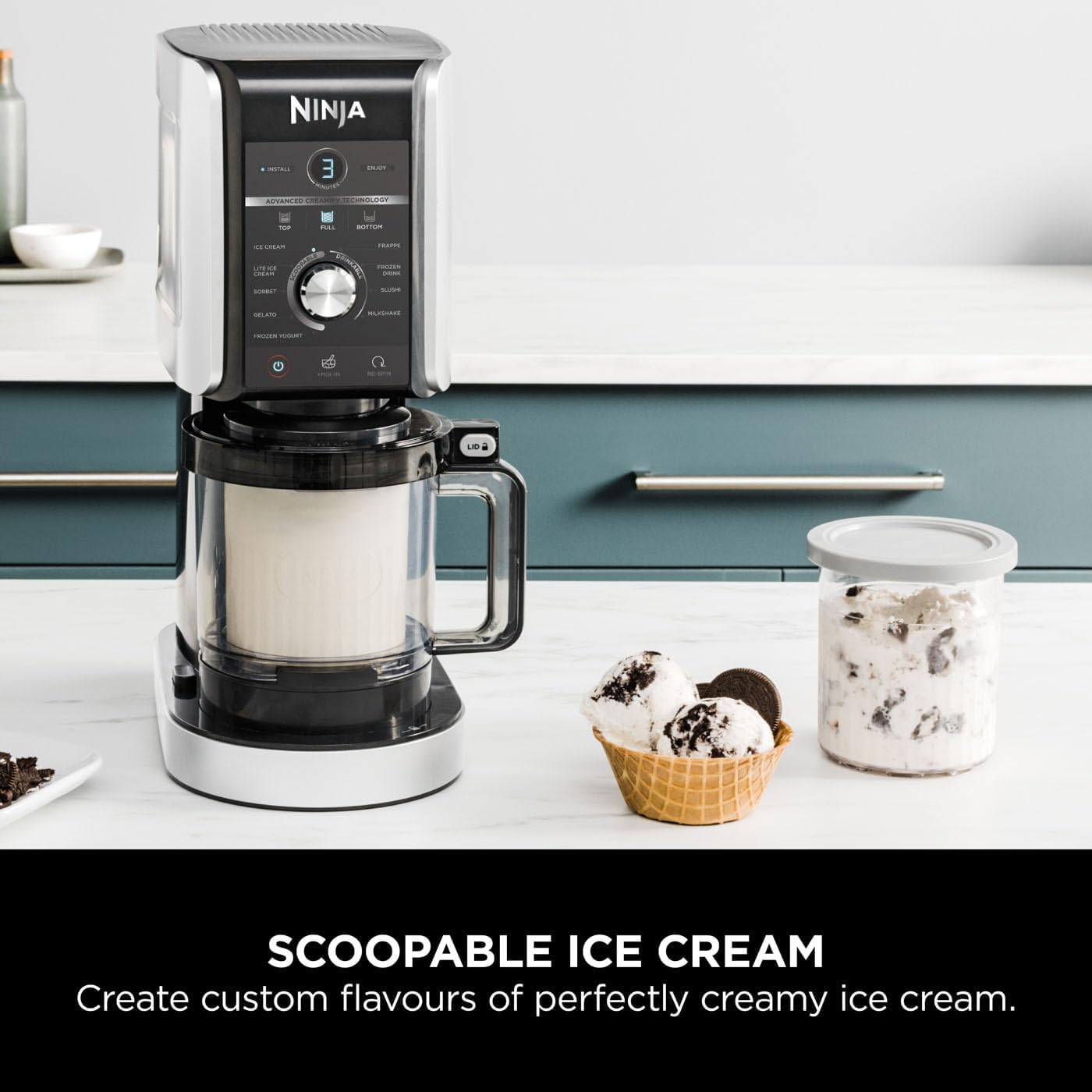 Ninja NC502EU CREAMi Deluxe Ice and Ice Drink Machine with 2 Cups, 10 Functions, Makes Ice Cream, Gelato, Sorbet, Frozen Yoghurt, Milkshakes, Slushi & More, 2-in-1 Flavour Option, Silver