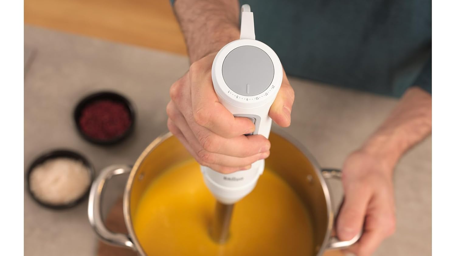 Braun MQ50236M MultiQuick 5 Hand Blender 1000W with Beaker, 500ml Chopper, Whisk, PowerBell VPlus, 21 Speeds, SplashControl for Chopping, Masala Grinding, Chutney, Puree, Smoothie, Soup, Shake Mahajan Electronics Online