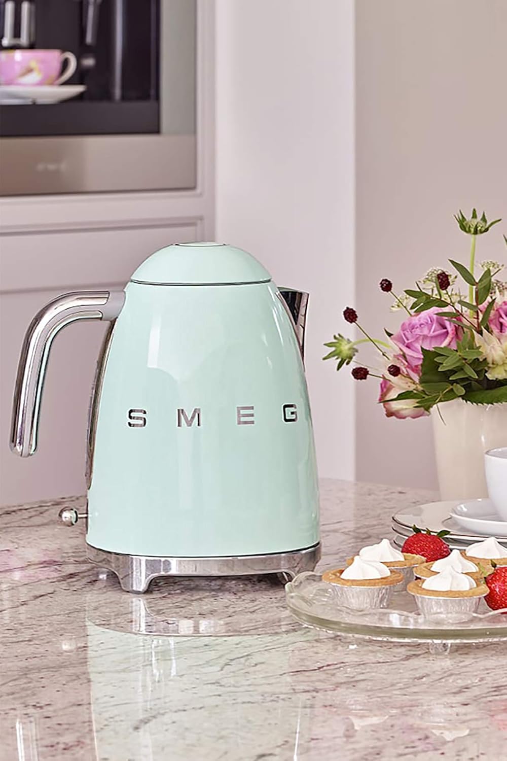 SMEG KLF04PGEU Variable temperature kettle Pastel Green 50's Style Aesthetic Mahajan Electronics Online