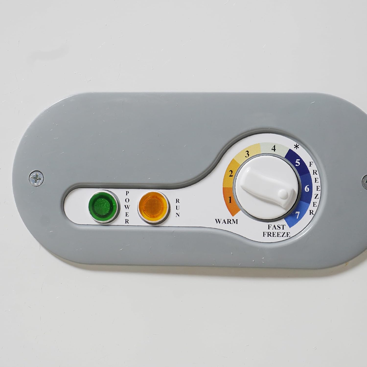 Havells Lloyd 200 Litre 3 Star Hard Top Single Door Convertible Deep Freezer, ( GLHT223CSV, White) ( 200 Litre 3 Star) Mahajan Electronics Online