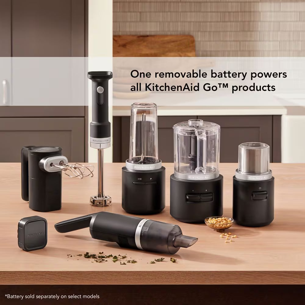 KitchenAid Go Cordless Personal Blender, 473ml BPA-Free Blending Jar, Stainless Steel Blade, Travel & Storage Lids for smoothies, shakes (with Lithium Ion Battery 10.8V) Black Matte KitchenAid