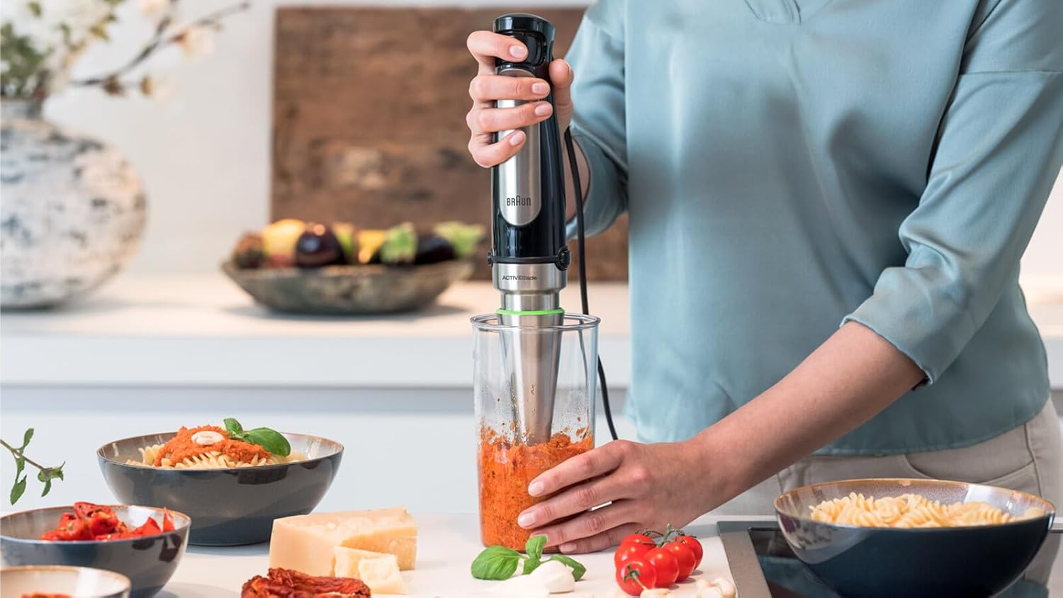 Braun MQ7075X MultiQuick 7 Hand Blender 1000W with Beaker, 1.5L Food Processor, Whisk, ActiveBlade, Easy SmartSpeed, PowerBell Plus, SplashControl for Dough Making, Chopping, Masala Grinding, Smoothie Mahajan Electronics Online