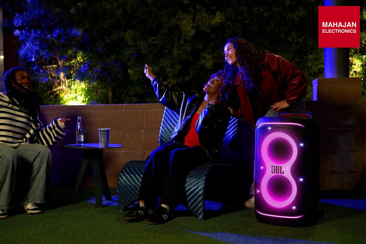JBL Partybox 520 Wireless Bluetooth Party Speaker with Wireless Mic, Electrifying AI Sound Boost, Upto 15Hrs – Mahajan Electronics Online.