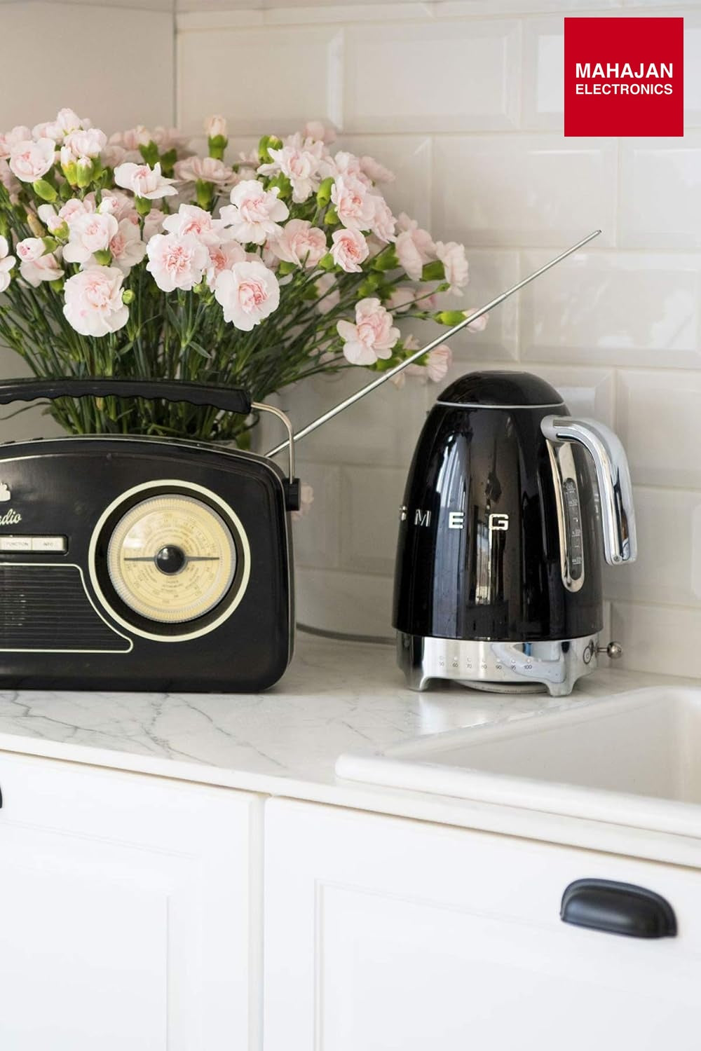 SMEG KLF04BLEU | Electric kettle with temperature control 50's Style | 1.7L | Colour: black – Mahajan Electronics Online.