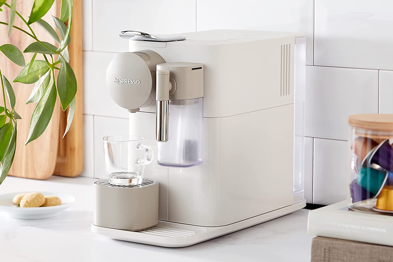 Nespresso Latissima 1400W One EN510.W Single Serve Coffee Machine (White, 1L)