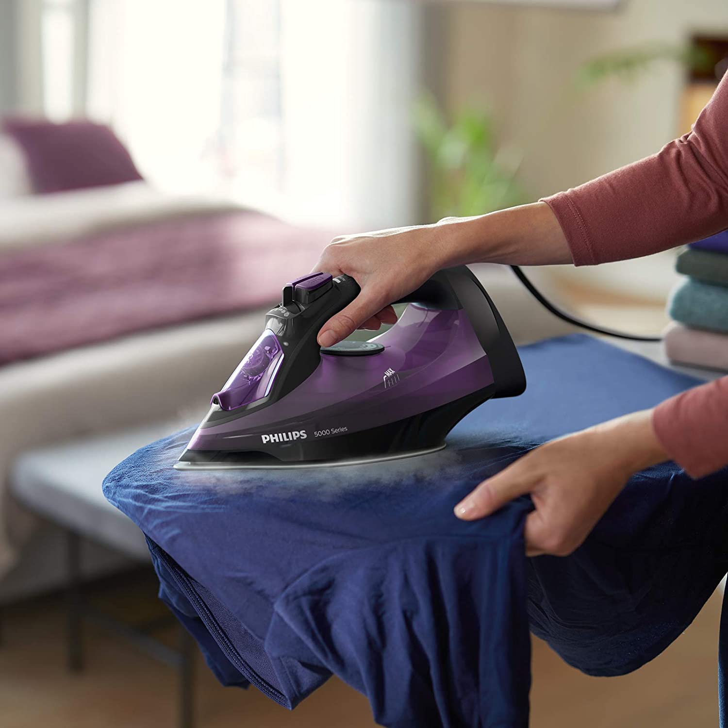 Philips Steam Iron - 2400 W, Constant Steam Power 45 g/min, Steam Boost DST5030/80 - Mahajan Electronics Online